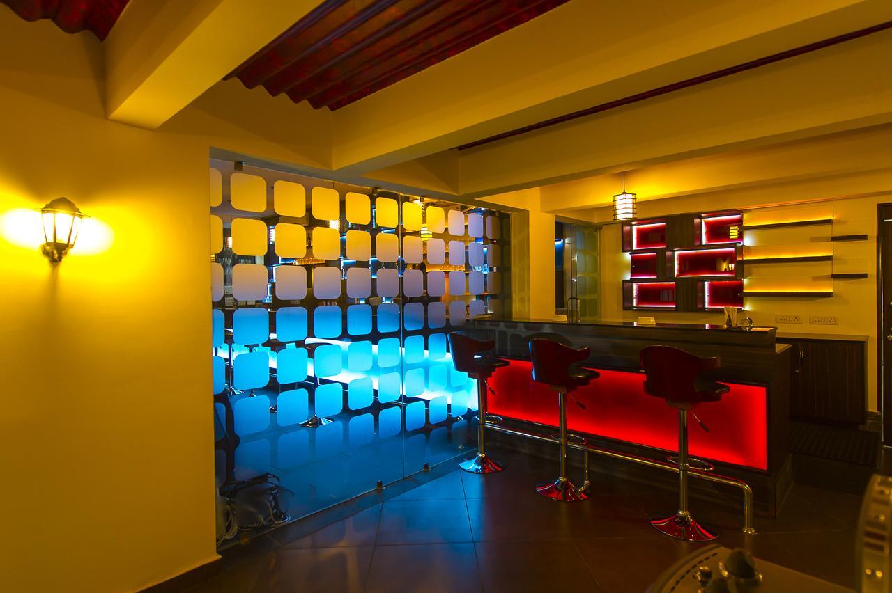 Hotel Green Park Suites Manipal Exterior photo